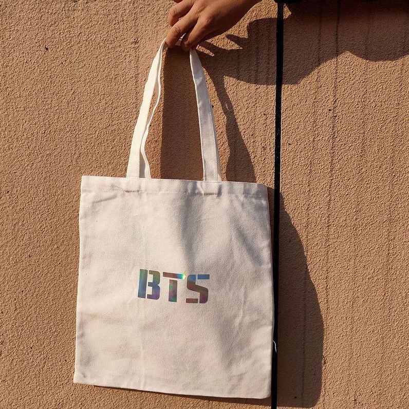 BTS - ჩანთები