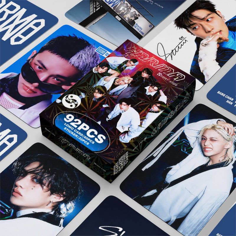 STRAY KIDS - Karma photocards